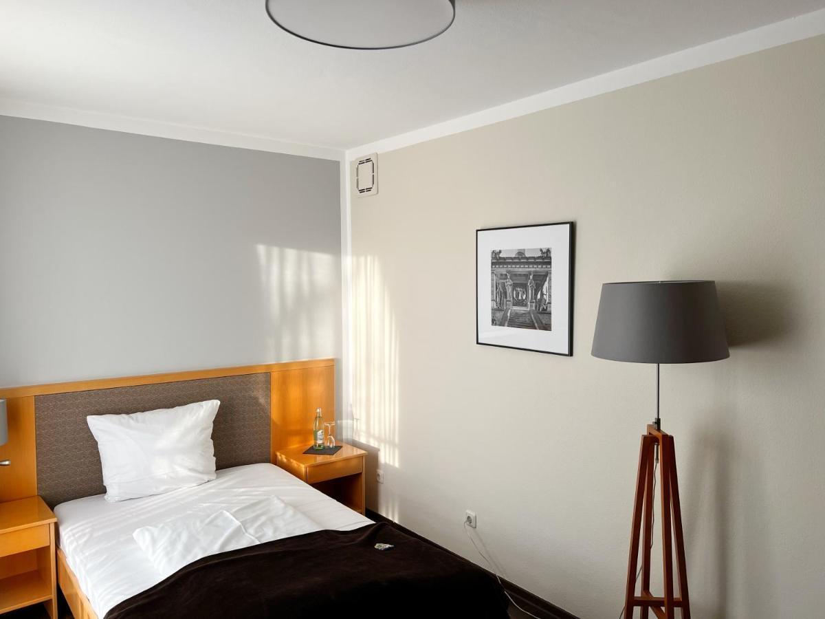 Hotel Prinz Münih Dış mekan fotoğraf
