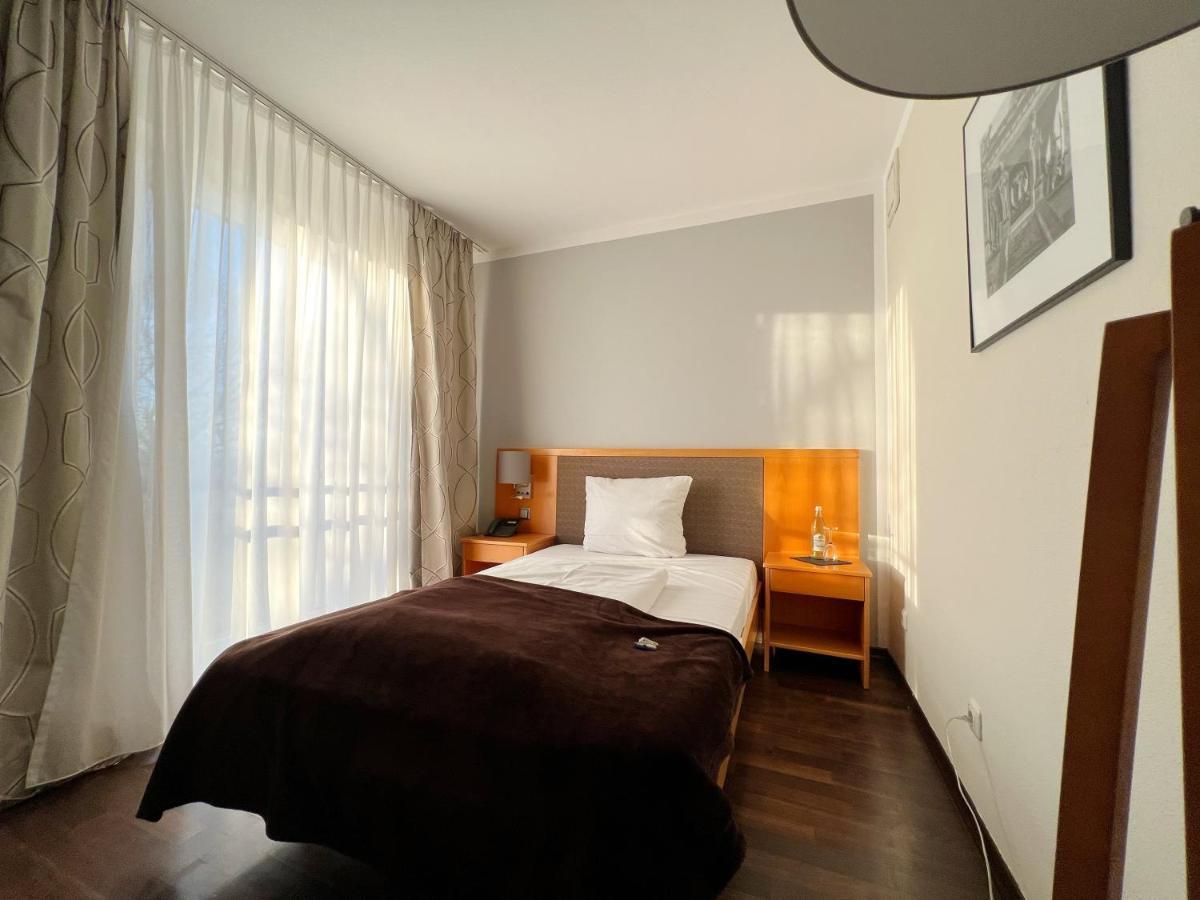 Hotel Prinz Münih Dış mekan fotoğraf