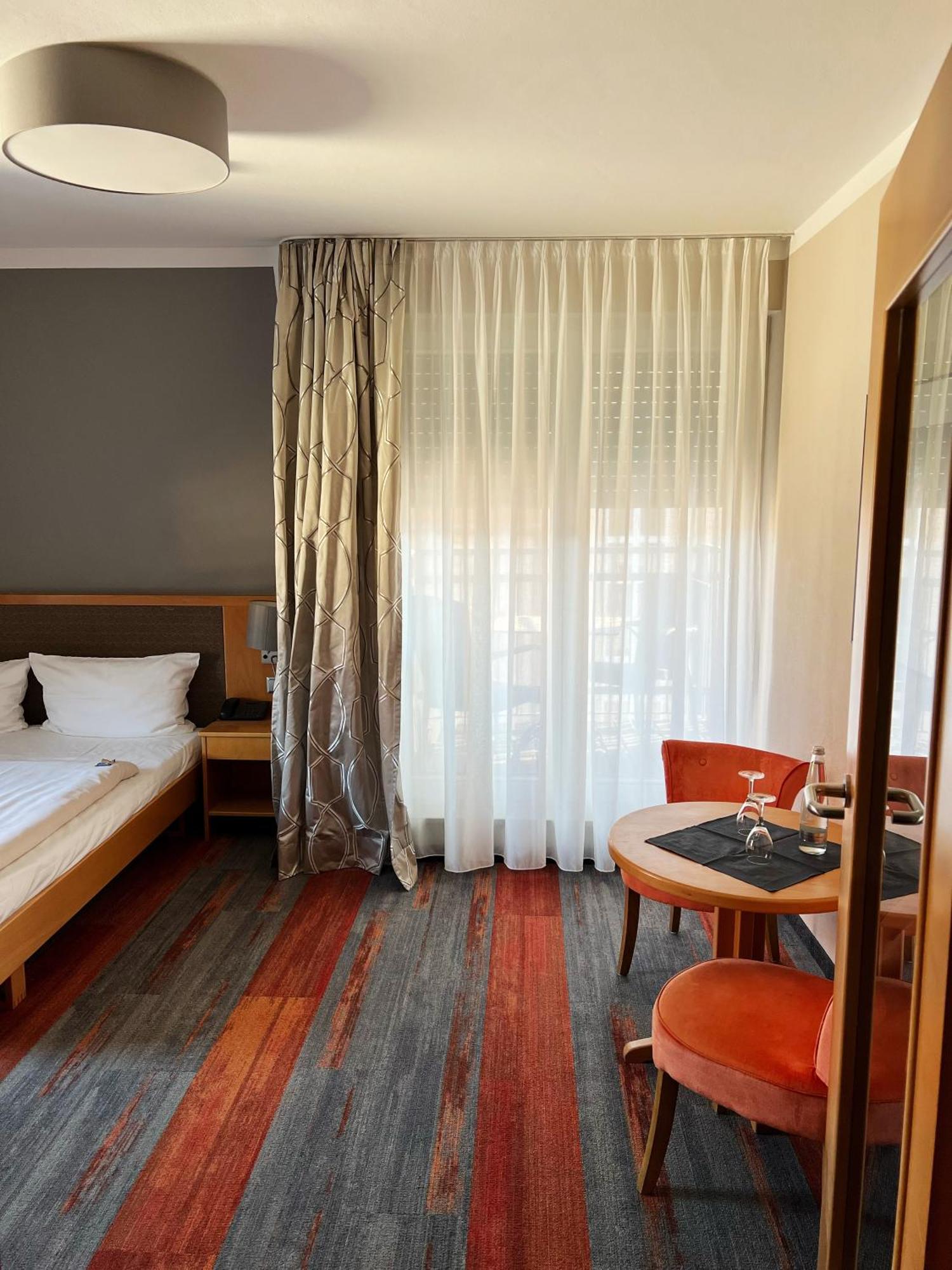 Hotel Prinz Münih Dış mekan fotoğraf